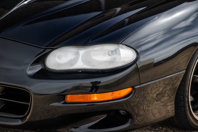 Used 2002 Chevrolet Camaro Z28 w/ SS Performance/Appearance Pkg RWD image 41