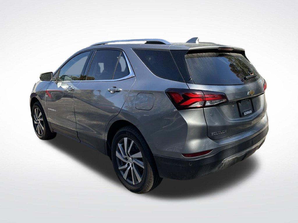 Used 2023 Chevrolet Equinox Premier AWD/4WD image 3