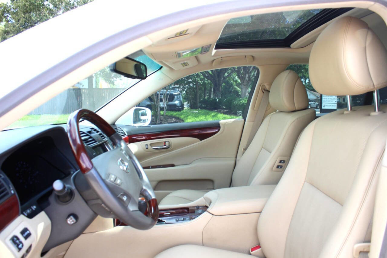 Used 2008 Lexus LS 460 RWD image 10