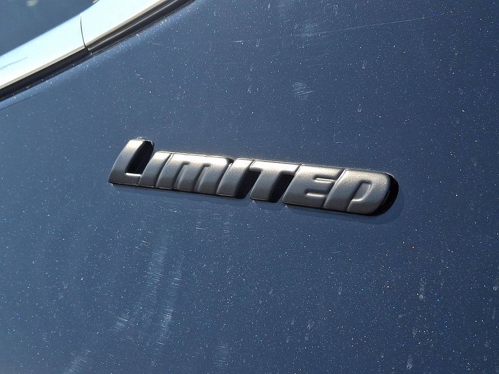 Used 2023 Toyota Tundra Limited AWD/4WD image 31