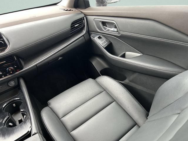 Used 2021 Nissan Rogue SL w/ Premium Package FWD image 21