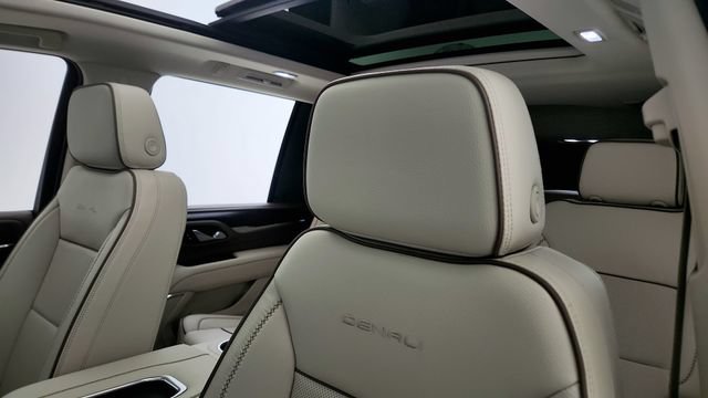 Used 2024 GMC Yukon Denali AWD/4WD image 53