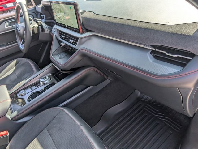 Used 2025 Ford Explorer ST image 18