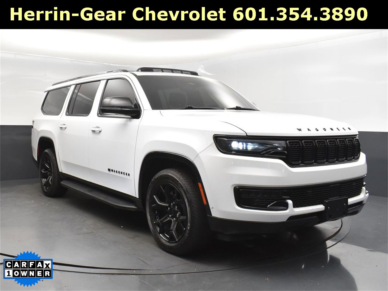 Used 2024 Jeep Wagoneer L Series II image 9