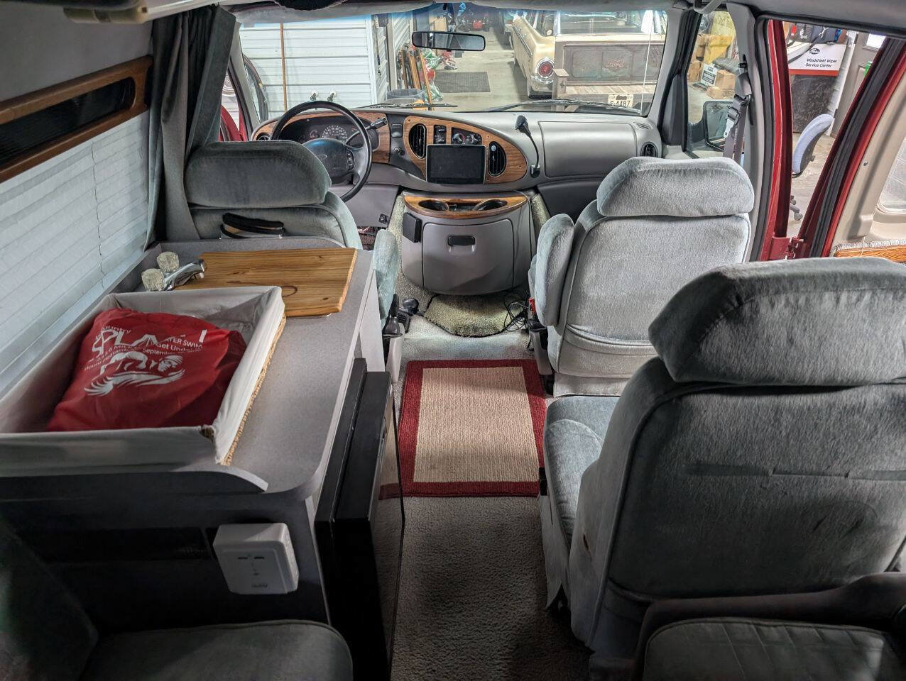 Used 1997 Ford E-250 and Econoline 250 Heavy-Duty Extended RWD image 16