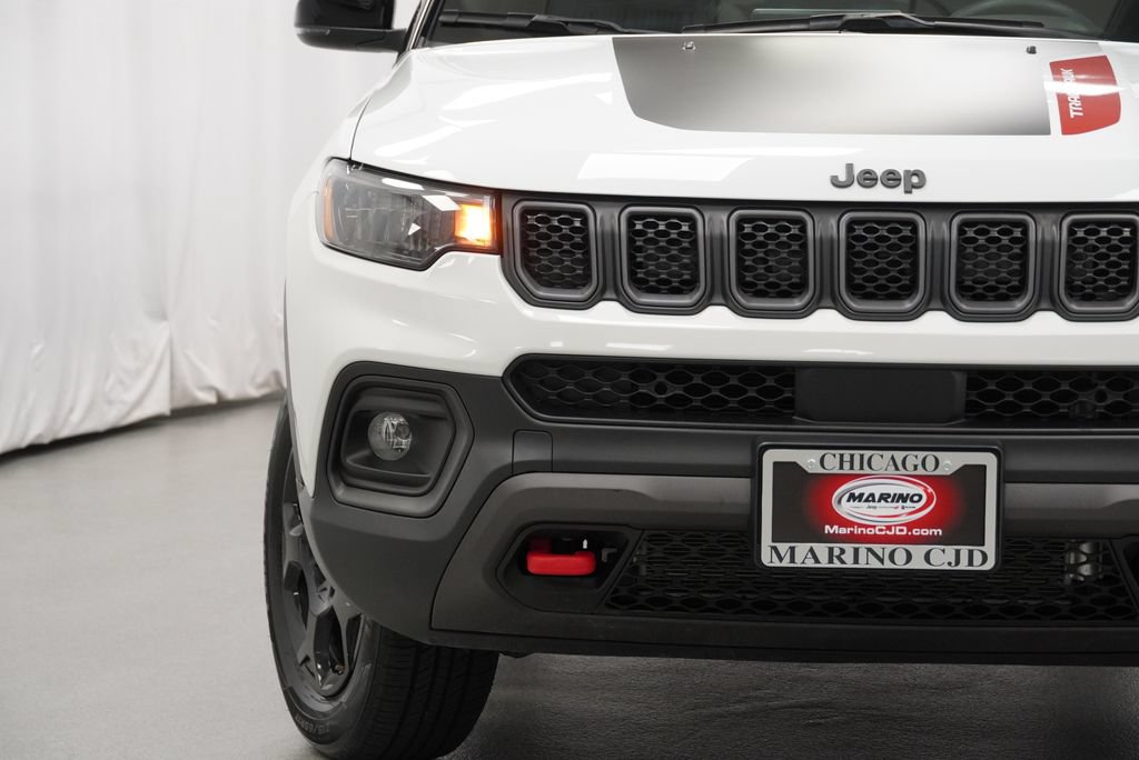 Used 2023 Jeep Compass Trailhawk w/ Sun and Sound Group AWD/4WD image 7