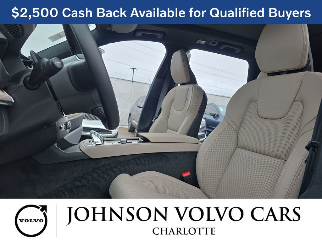 New 2026 Volvo XC90 B6 Ultra w/ Lounge Package image 16