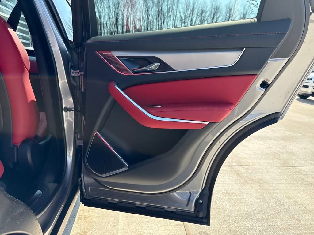New 2026 Jaguar F-PACE R-Dynamic S image 17