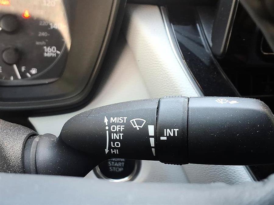 Used 2025 Toyota Corolla SE FWD image 23