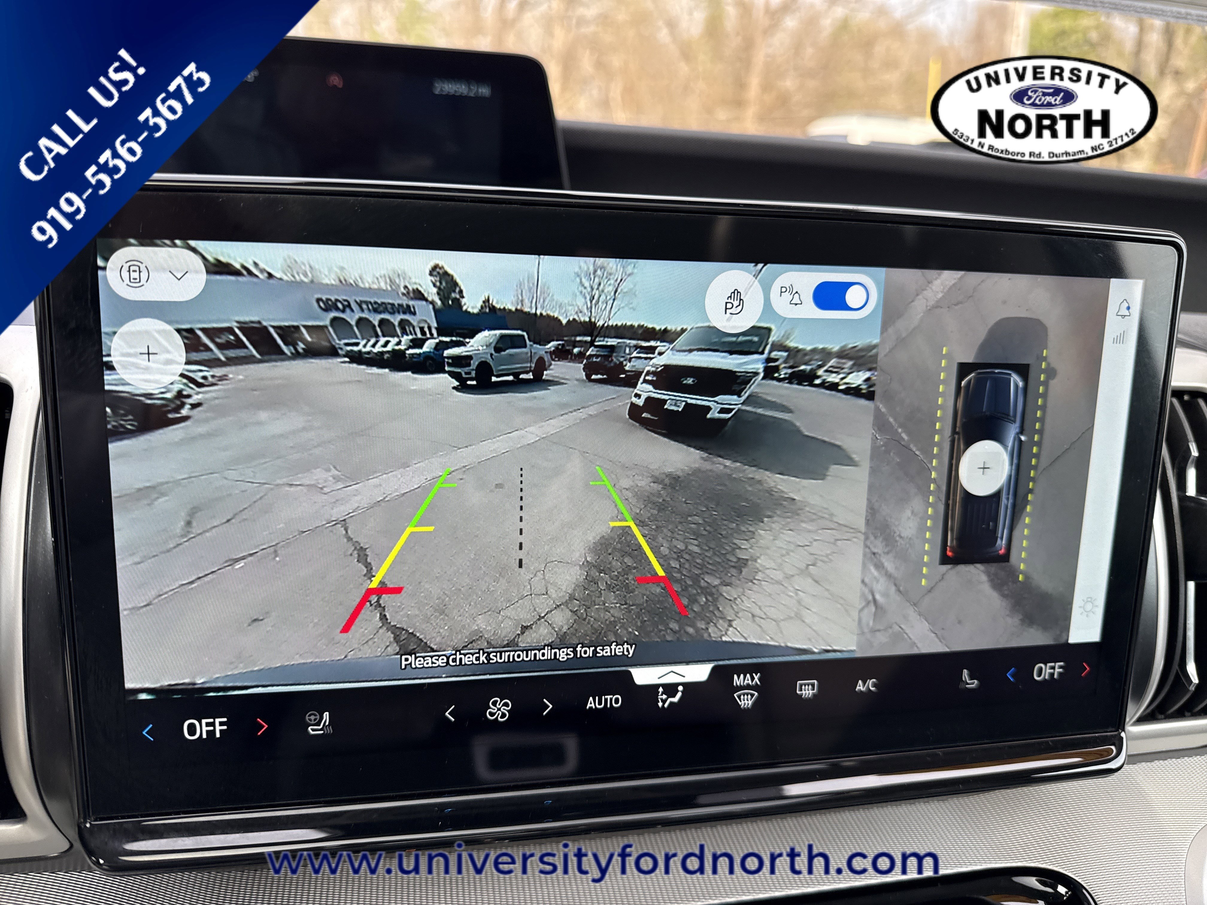 Used 2025 Ford Expedition Active image 23