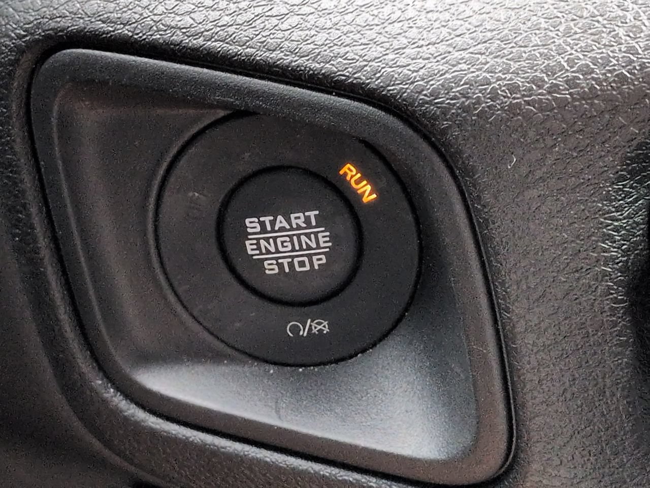 Used 2024 Jeep Wrangler Sport AWD/4WD image 26