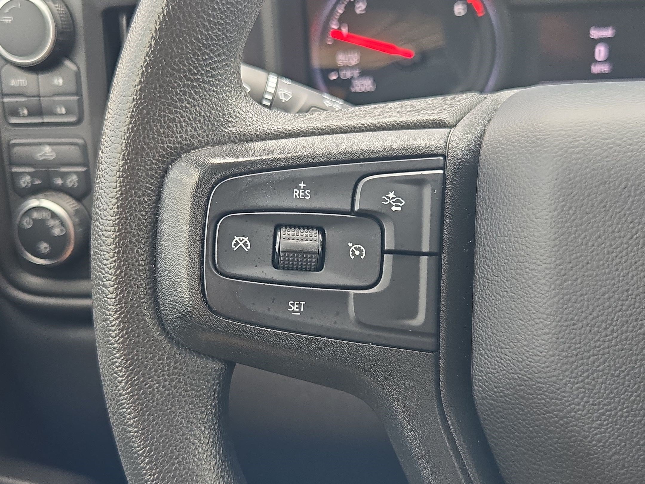 Used 2023 Chevrolet Silverado 1500 Custom Trail Boss AWD/4WD image 19