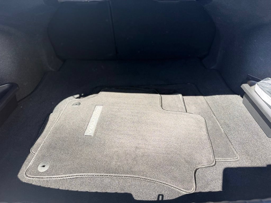 Used 2024 Hyundai Elantra Limited FWD image 7