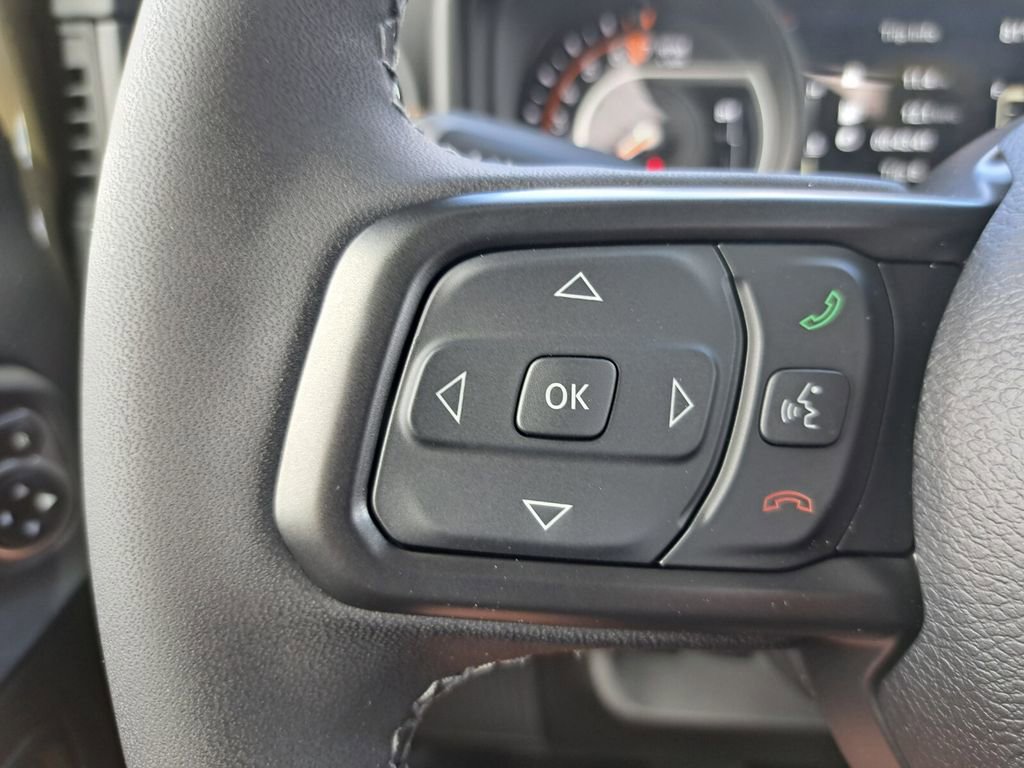 New 2026 Jeep Gladiator Sport AWD/4WD image 13