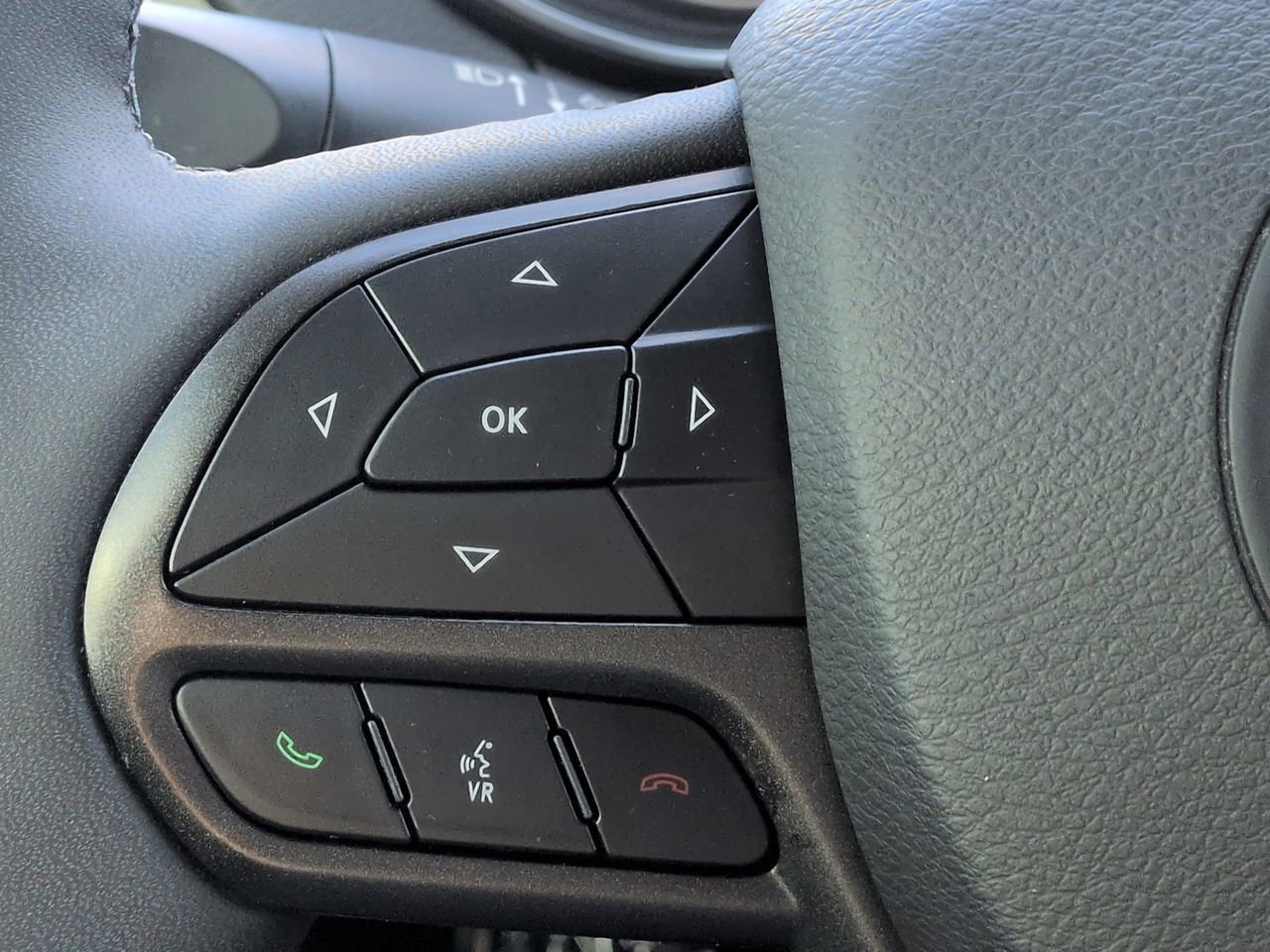 Used 2022 Jeep Cherokee Trailhawk w/ Sun, Sound & Nav Group image 25