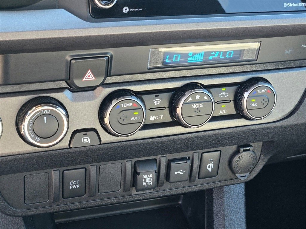 Used 2023 Toyota Tacoma TRD Off-Road image 29