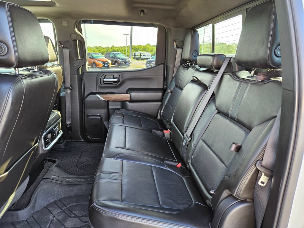 Used 2019 Chevrolet Silverado 1500 High Country w/ Technology Package AWD/4WD image 27
