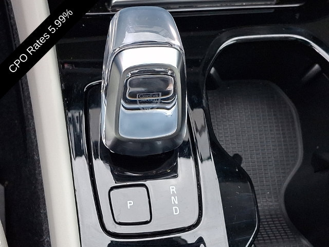 Certified 2024 Volvo XC40 B5 Ultimate w/ Climate Package AWD/4WD image 18