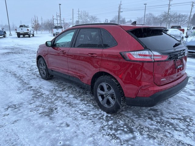 Used 2024 Ford Edge SEL w/ Sport Appearance Package image 17