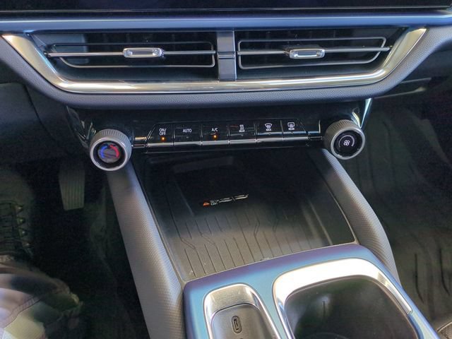 Certified 2026 Chevrolet Equinox EV LT AWD/4WD image 19