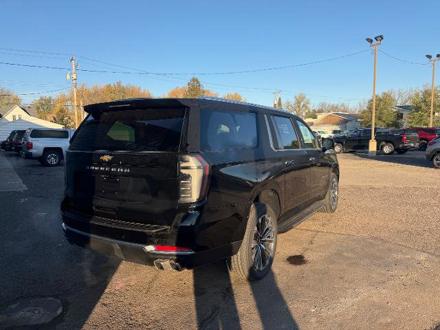 New 2026 Chevrolet Suburban High Country image 4