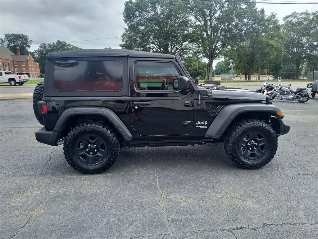 Used 2018 Jeep Wrangler Sport image 6