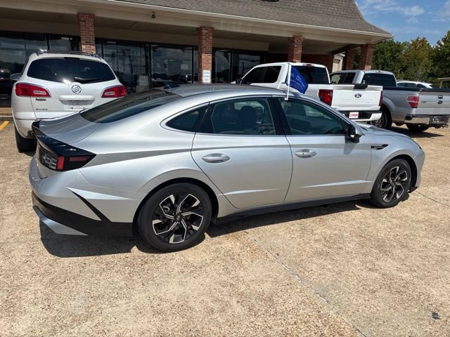 Used 2025 Hyundai Sonata SEL FWD image 5