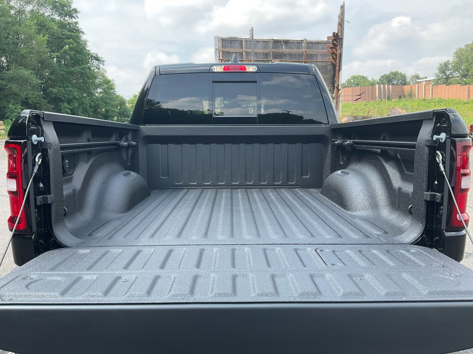 New 2026 RAM 1500 Laramie w/ Night Edition image 36