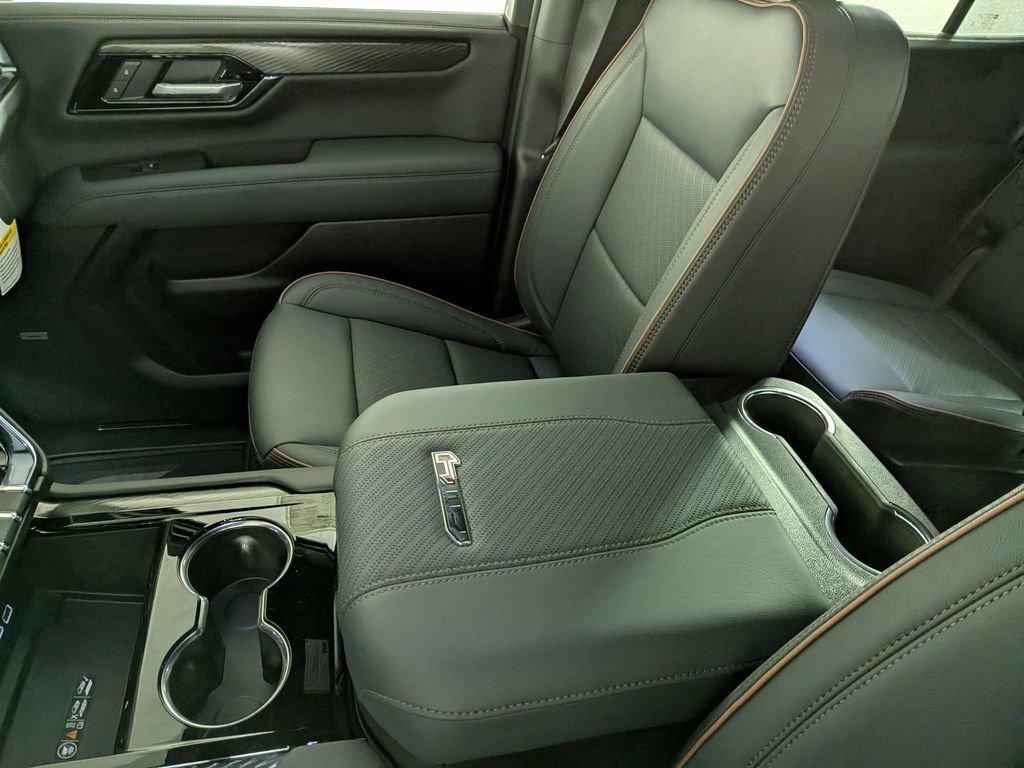 New 2026 GMC Yukon AT4 w/ AT4 Premium Package AWD/4WD image 27