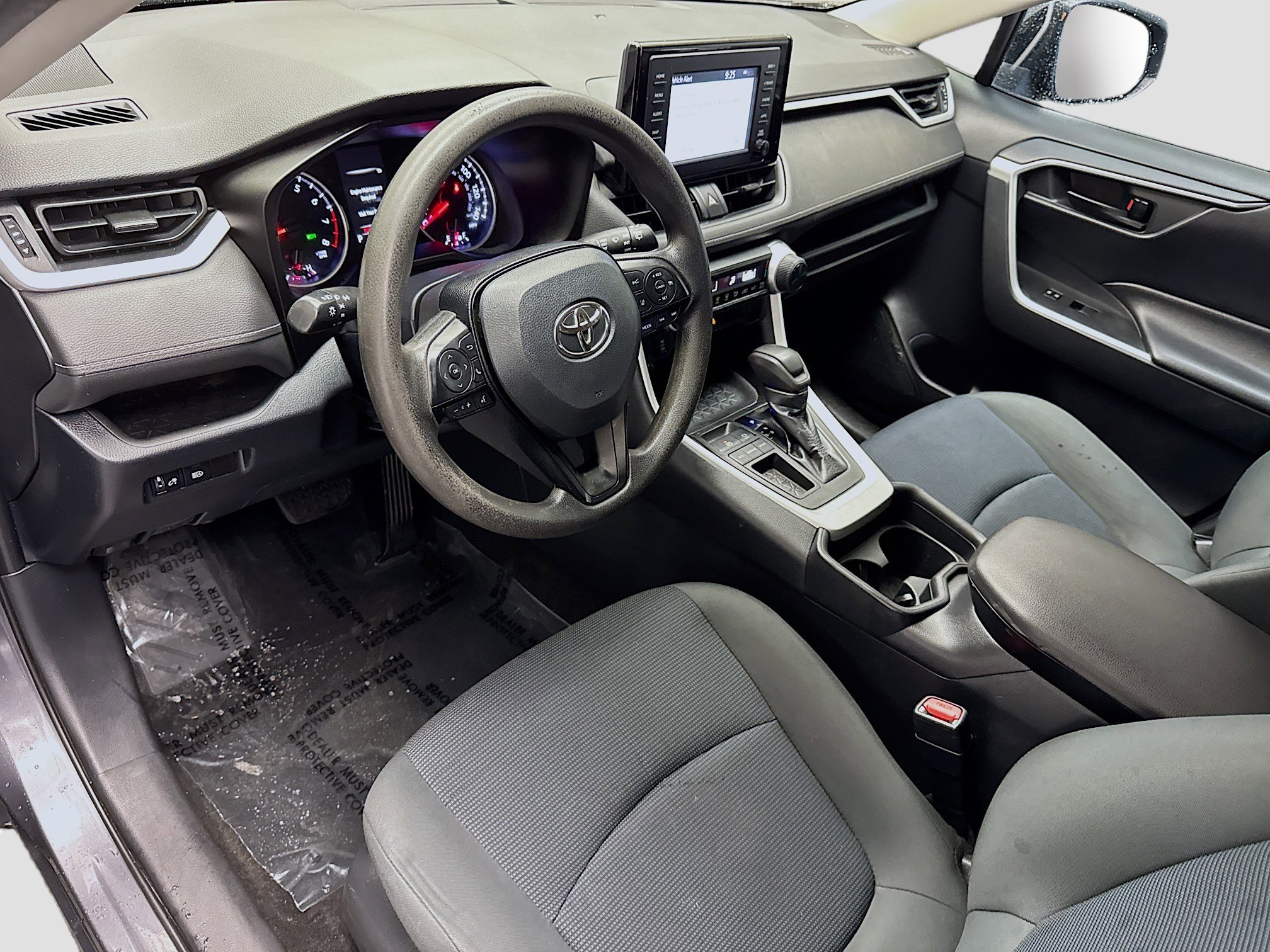 Used 2019 Toyota RAV4 LE w/ Carpet Mat Package image 7