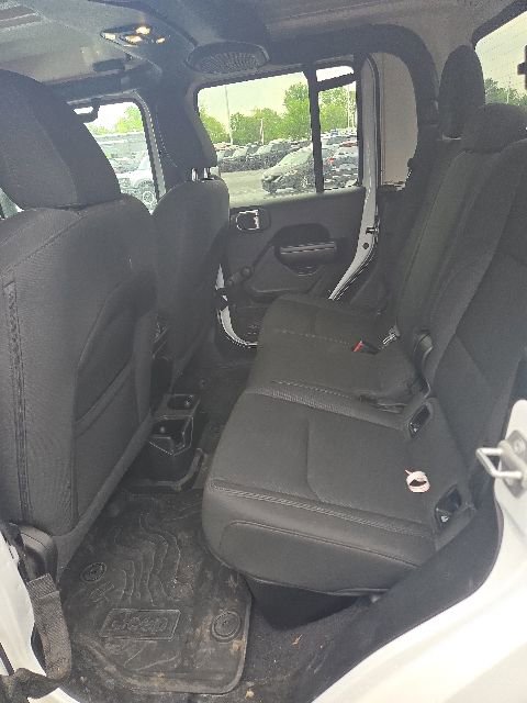 Used 2021 Jeep Gladiator Sport w/ Trailer Tow Package AWD/4WD image 17