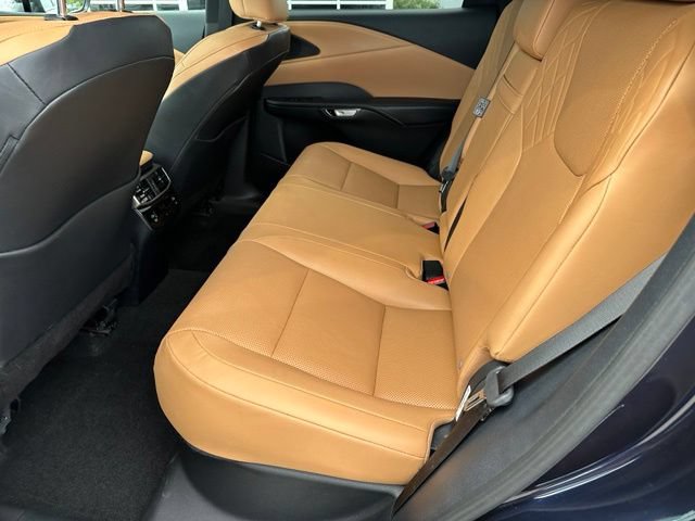 Used 2023 Lexus RX 350 Premium w/ Cold Area Package AWD/4WD image 14