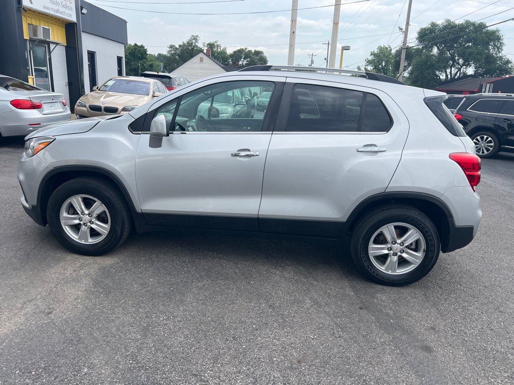 Used 2018 Chevrolet Trax LT w/ LT Convenience Package AWD/4WD image 13