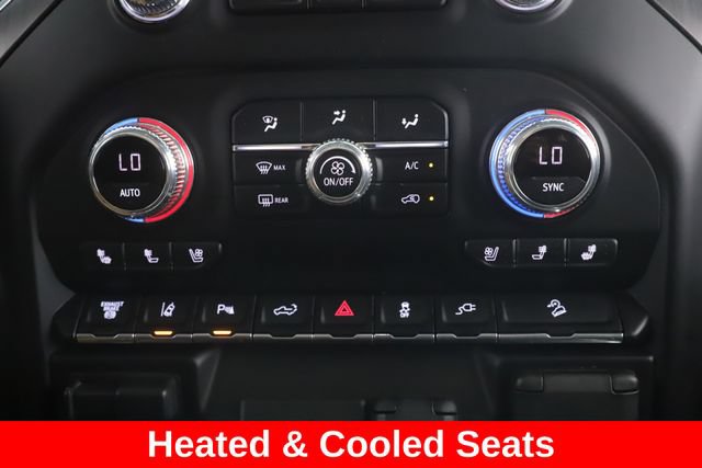 Used 2020 GMC Sierra 3500 AT4 w/ AT4 Premium Package AWD/4WD image 4