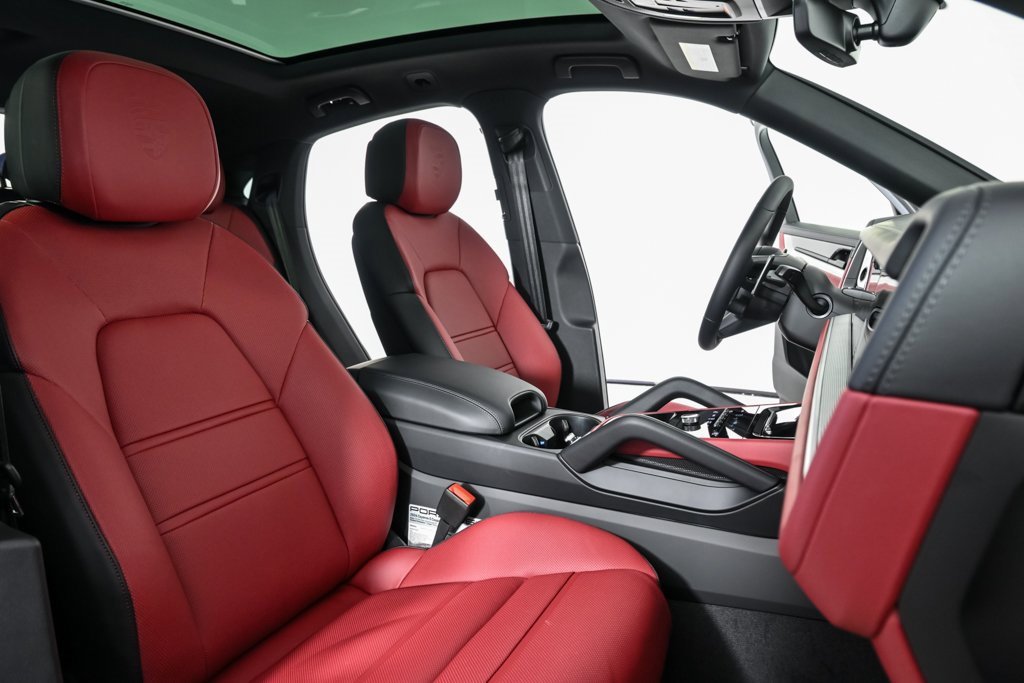 New 2026 Porsche Cayenne S image 24