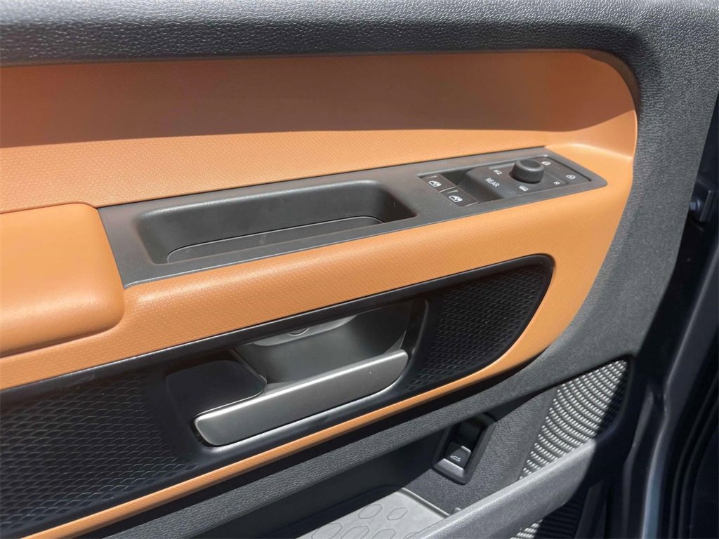 New 2025 Volkswagen ID. Buzz Pro S image 18