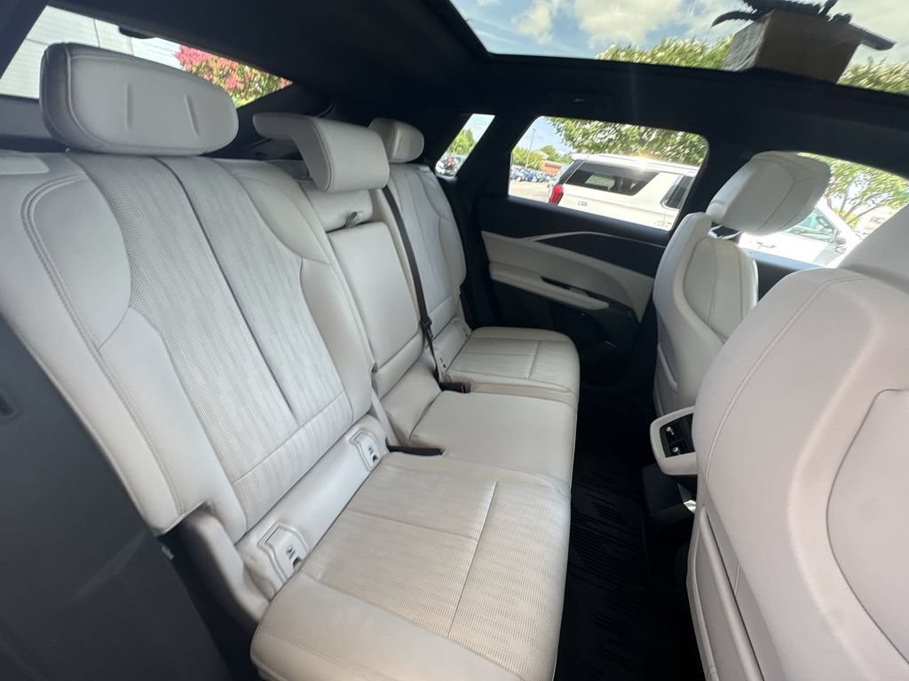Certified 2024 Cadillac Lyriq Luxury w/ LPO, Floor Liner Package AWD/4WD image 28