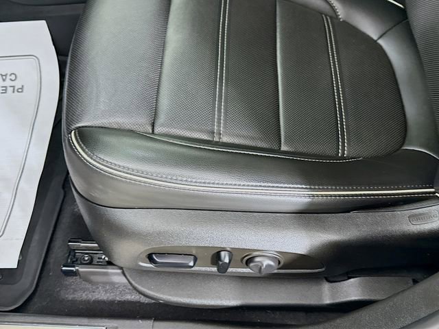 Used 2022 GMC Acadia Denali w/ Denali Technology Package image 20