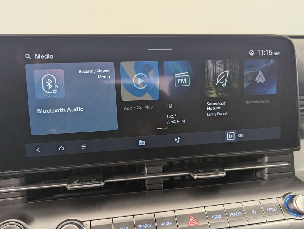 Certified 2025 Hyundai Kona SEL FWD image 20