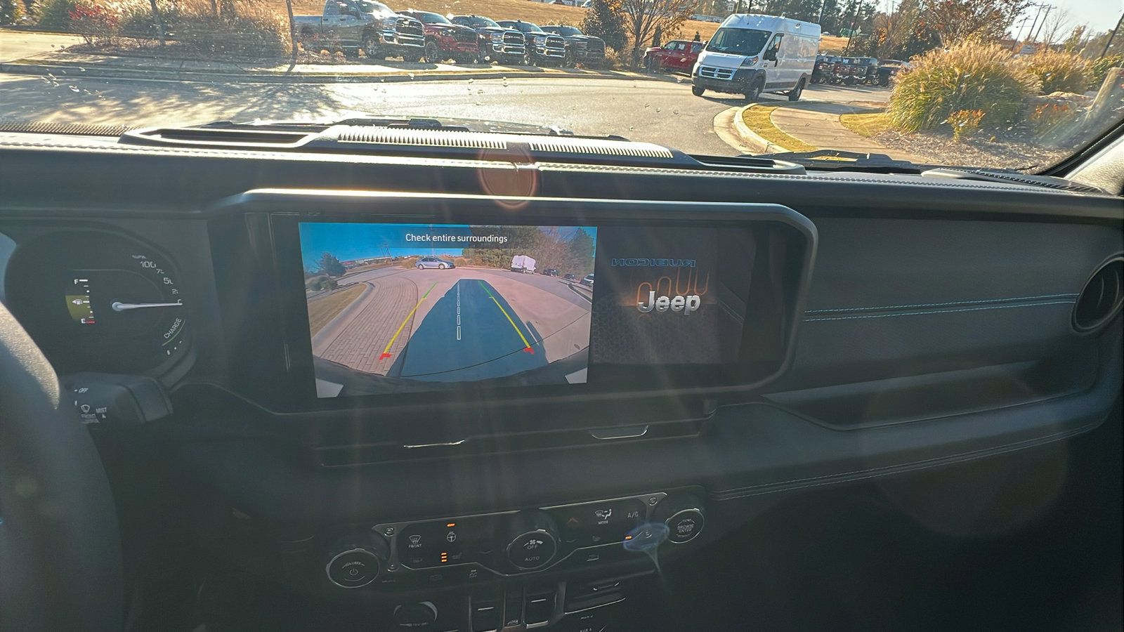 Used 2025 Jeep Wrangler Unlimited Rubicon 4xe w/ Convenience Group image 32