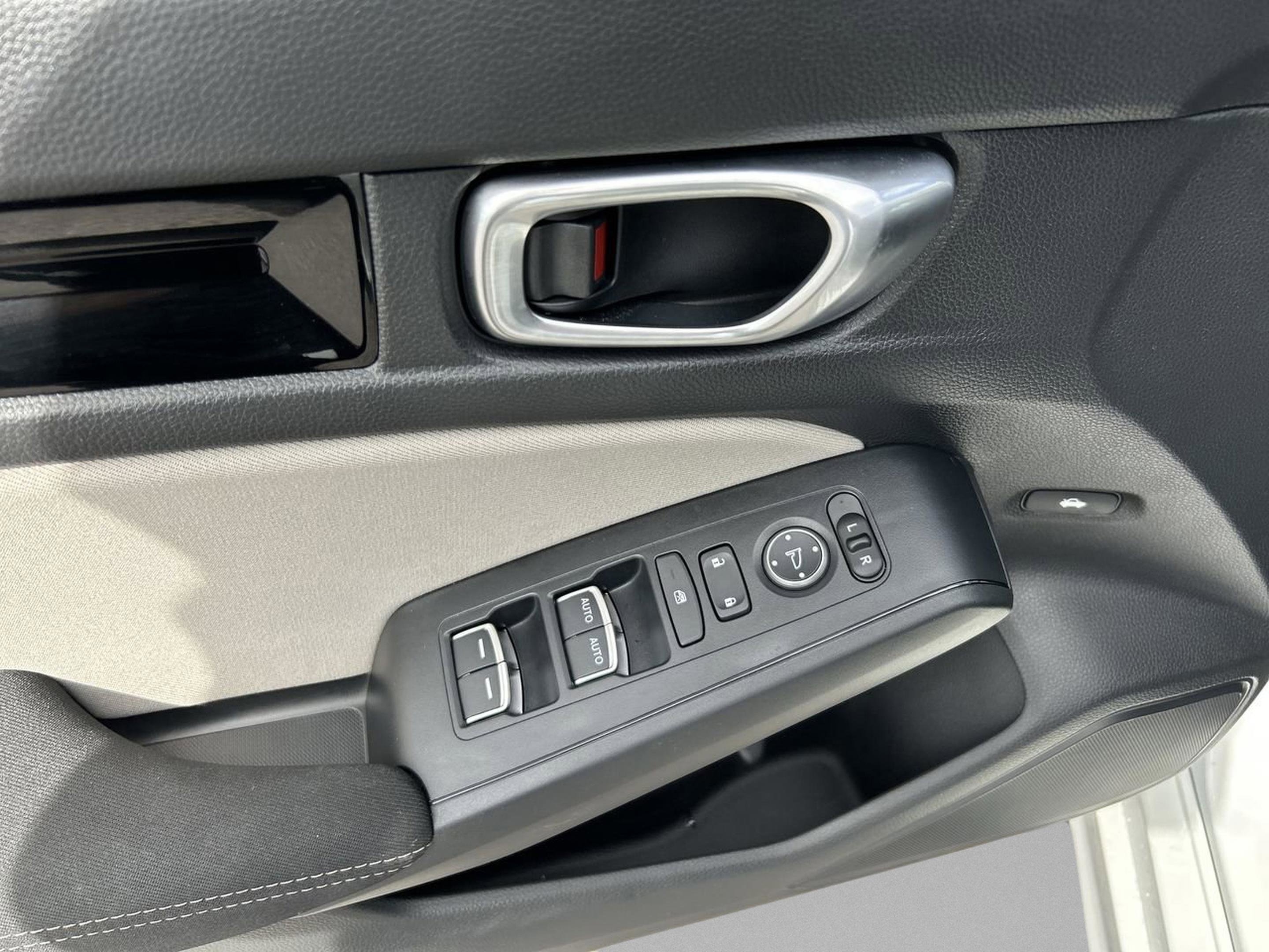 Used 2023 Honda Civic EX image 17