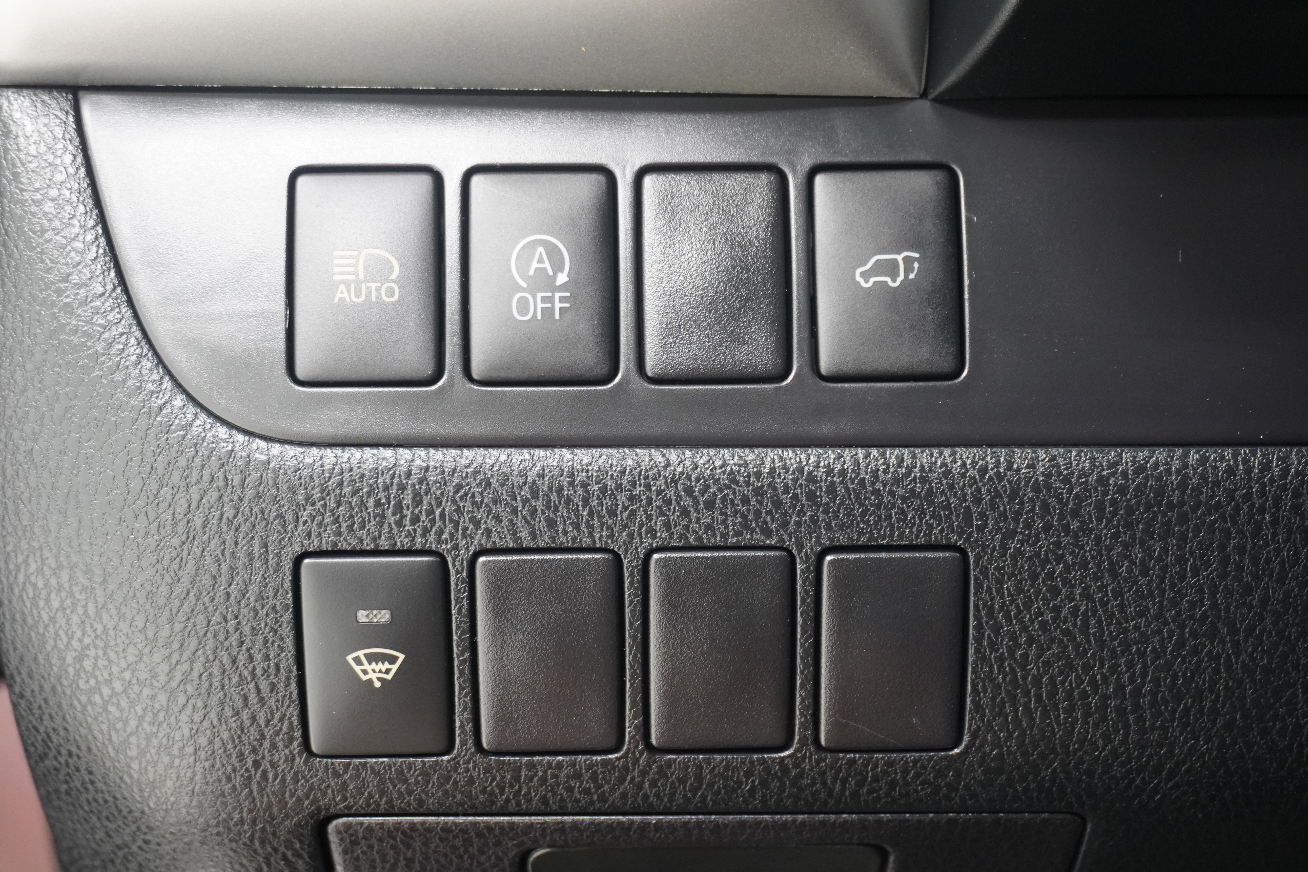 Used 2017 Toyota Highlander XLE FWD image 25