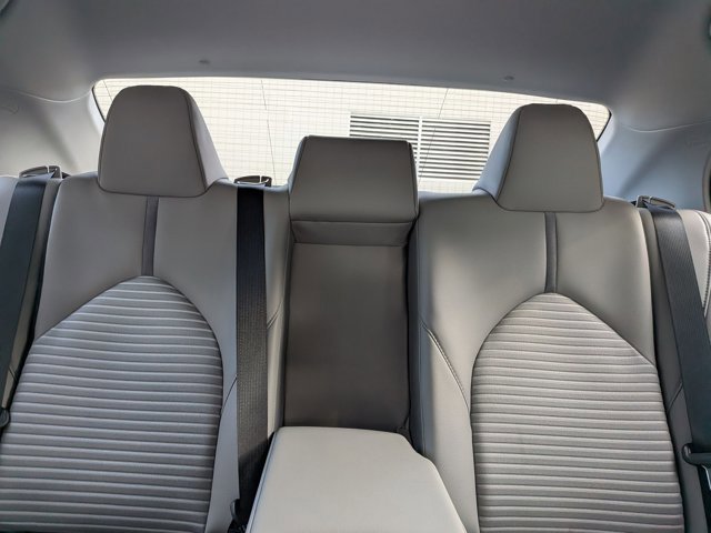 Used 2020 Toyota Camry SE image 15