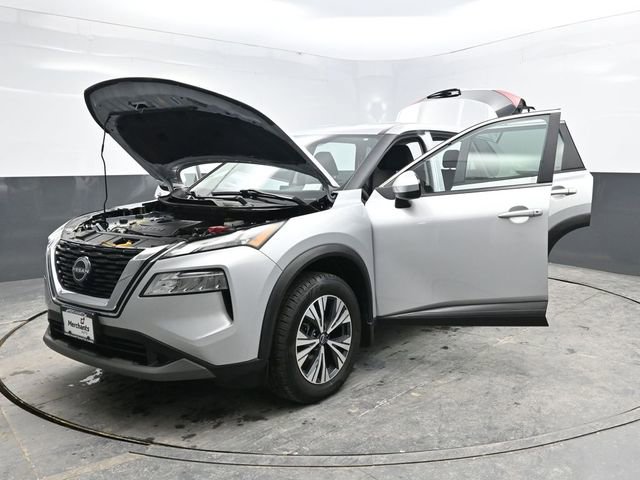 Used 2023 Nissan Rogue SV image 41