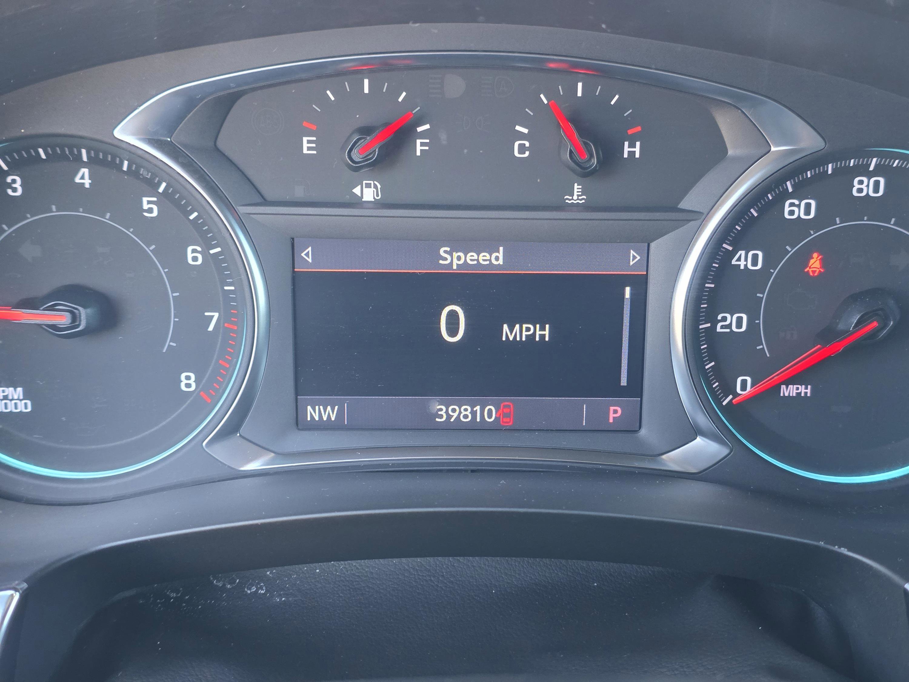 Used 2023 Chevrolet Traverse LT image 39