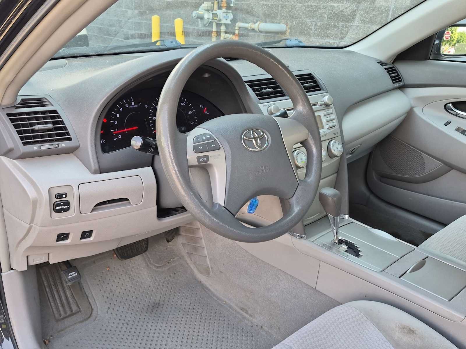 Used 2011 Toyota Camry LE w/ LE Extra-Value Pkg FWD image 10