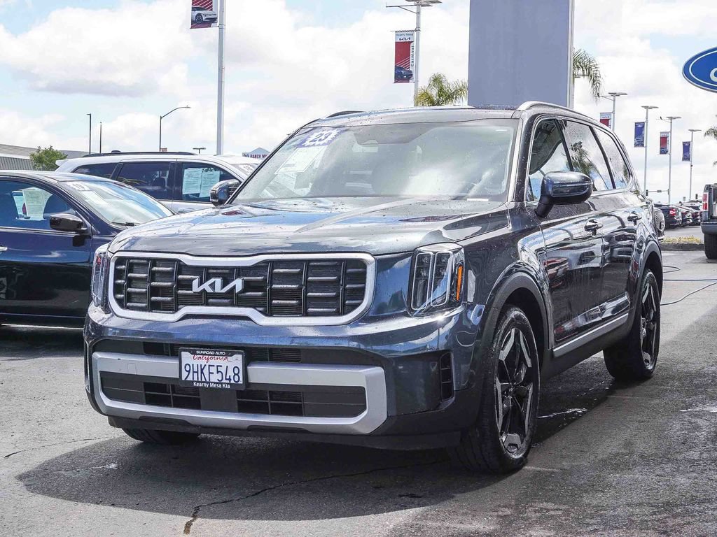 Certified 2023 Kia Telluride S AWD/4WD image 4