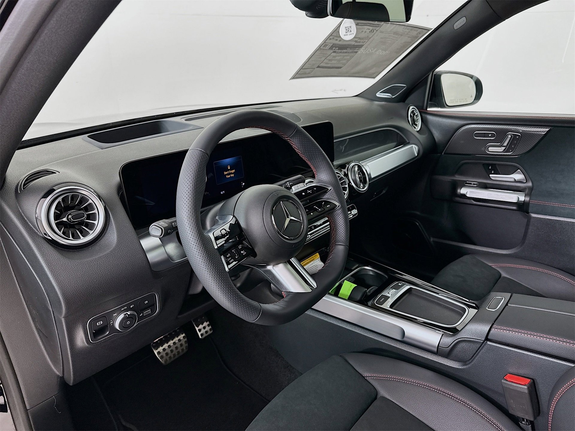 New 2026 Mercedes-Benz GLB 250 image 10