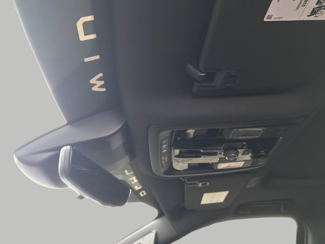 New 2026 GMC Yukon AT4 w/ AT4 Premium Package AWD/4WD image 17