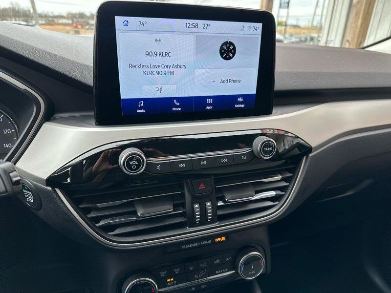 Used 2022 Ford Escape SE image 13